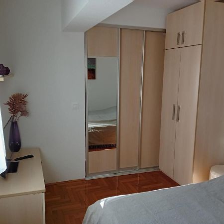 Apartment Nikol Pola Esterno foto