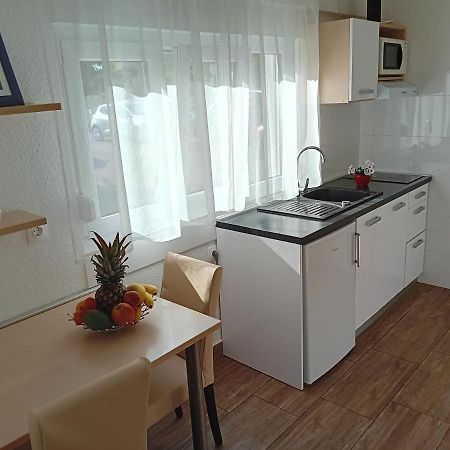 Apartment Nikol Pola Esterno foto