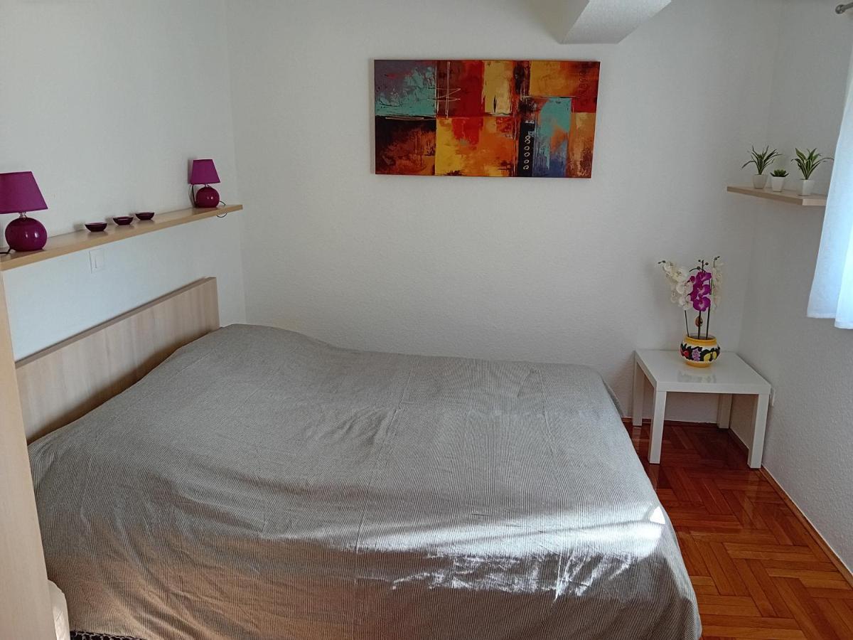 Apartment Nikol Pola Esterno foto